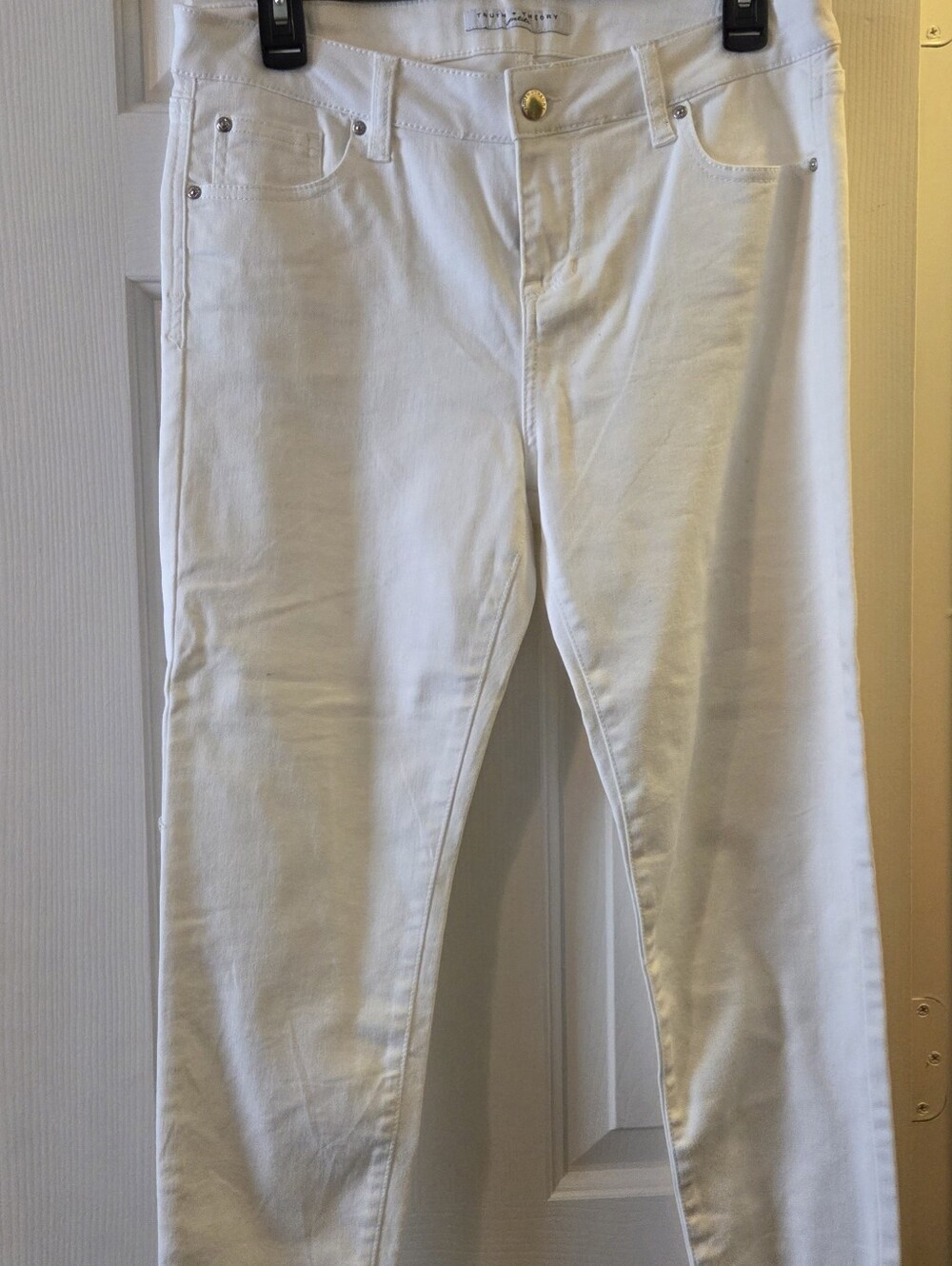 Truth + Theory Petite White Slim Jeans Size 8P